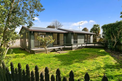 Photo of property in 279 Shakespeare Street, Leamington, Cambridge, 3432