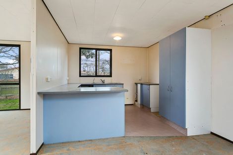 Photo of property in 279 Shakespeare Street, Leamington, Cambridge, 3432