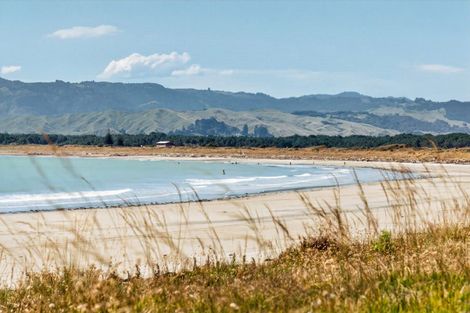 Photo of property in 22 Pohutukawa Drive, Mahia, Nuhaka, 4198