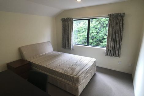 Photo of property in 28b Roberts Road, Glenfield, Auckland, 0629