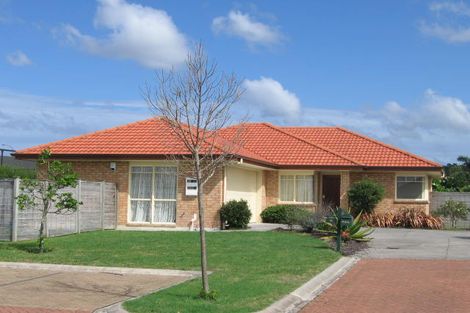 Photo of property in 16 Freestone Place, Henderson, Auckland, 0612