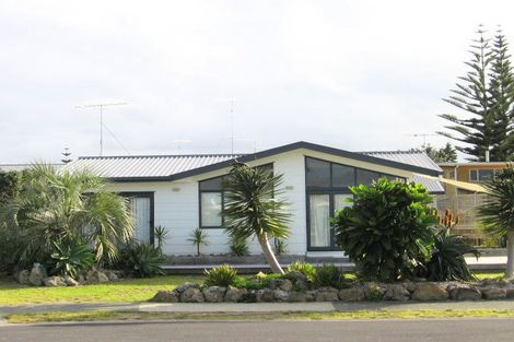 Photo of property in 16 Dornie Place, Omaha, 0986