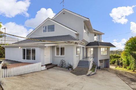 Photo of property in 84 Mellons Bay Road, Mellons Bay, Auckland, 2014