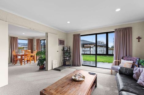 Photo of property in 2 Branigan Parade, Kelvin Grove, Palmerston North, 4414