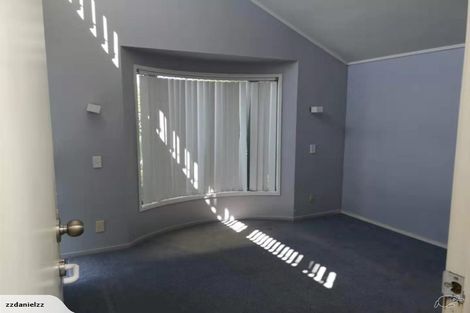 Photo of property in 18 Browns Bay Road, Rothesay Bay, Auckland, 0630