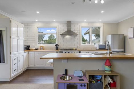 Photo of property in 10 Longden Street, Darfield, 7510