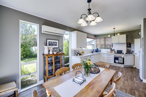 Photo of property in 166 Auckland Road, Greenmeadows, Napier, 4112