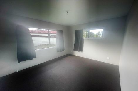 Photo of property in 3/10 Solveig Place, Randwick Park, Auckland, 2105