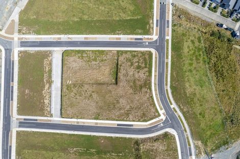 Photo of property in 9 Upper Main Drive, Kenepuru, 5022