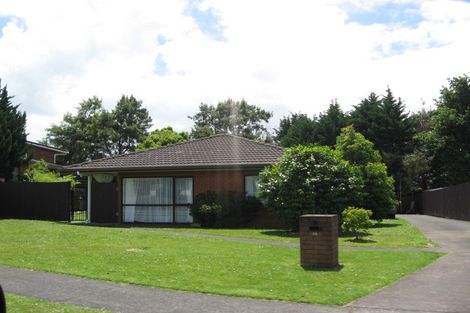 Photo of property in 16 Gardone Terrace, Conifer Grove, Takanini, 2112