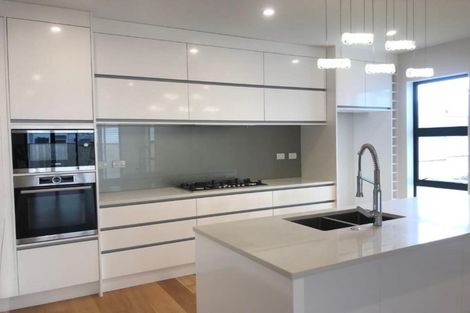 Photo of property in 18 Spyglass Street, Red Beach, 0932