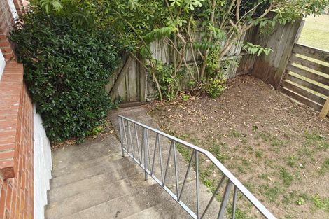 Photo of property in 4/18 Evelyn Place, Hillcrest, Auckland, 0627