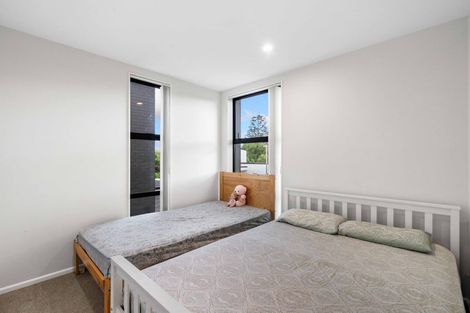 Photo of property in 15 Battalion Drive, Papakura, 2110