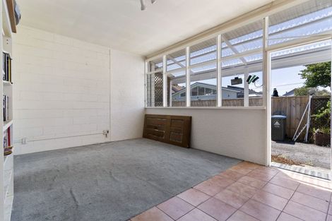 Photo of property in The Stables, 2/9 August Place, Greenlane, Auckland, 1061