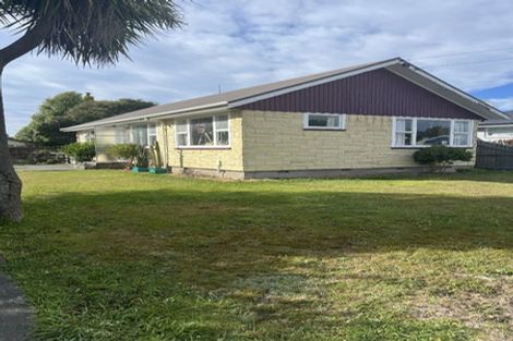 Photo of property in 8 Colesbury Street, Bishopdale, Christchurch, 8053