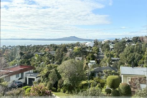 Photo of property in 25 Aberdeen Road, Castor Bay, Auckland, 0620