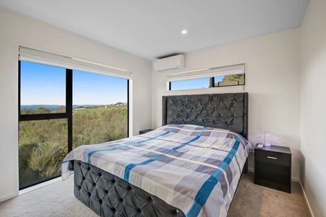 Photo of property in 8b Ringi Lane, Orewa, 0931