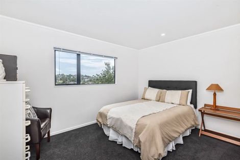 Photo of property in 2/28a Marlborough Avenue, Glenfield, Auckland, 0629