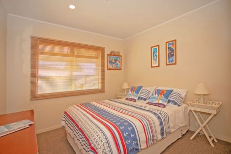 Photo of property in 231 Pukehina Parade, Pukehina, 3189