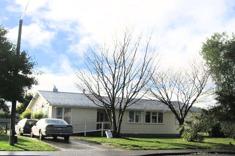 Photo of property in 28 Liverpool Crescent, Flaxmere, Hastings, 4120