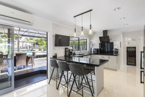 Photo of property in 21 Fratley Avenue, Farm Cove, Auckland, 2012