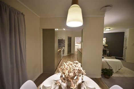 Photo of property in 38 Sunvue Road, Glen Eden, Auckland, 0602