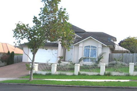 Photo of property in 19 Belgate Place, Somerville, Auckland, 2014