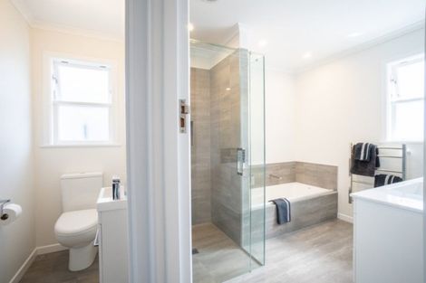 Photo of property in 7 Swansea Street, Hokowhitu, Palmerston North, 4410