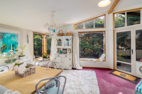 Photo of property in 15 Harmans Road, Lyttelton, 8082