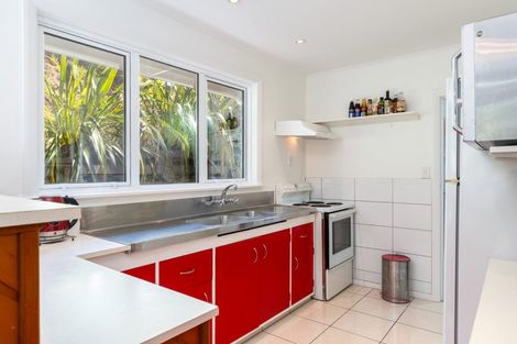 Photo of property in 20 Pinehaven Road, Pinehaven, Upper Hutt, 5019