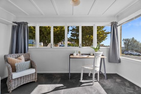 Photo of property in 13 Akarana Avenue, Mount Roskill, Auckland, 1041