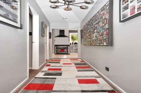 Photo of property in 19 Laser Place, Bayview, Auckland, 0629