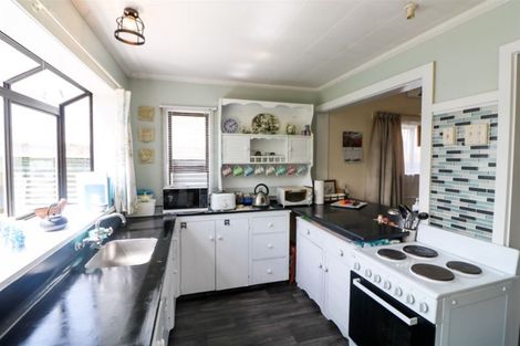 Photo of property in 53 Raymond Street, West End, Timaru, 7910