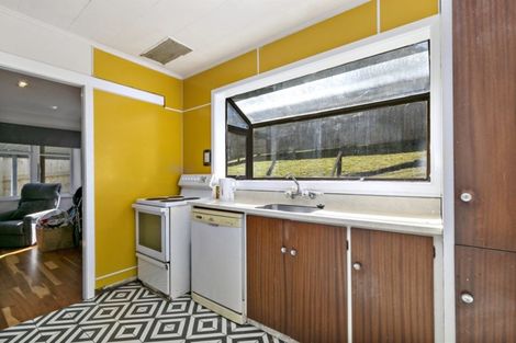 Photo of property in 71 Petrie Street, Wainuiomata, Lower Hutt, 5014