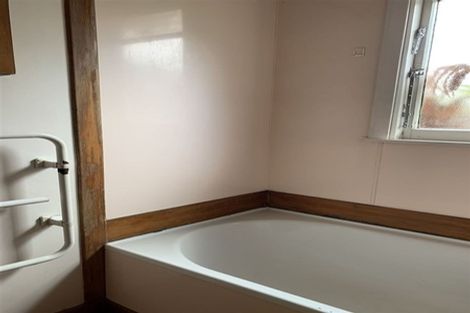 Photo of property in 6 Avonhead Road, Avonhead, Christchurch, 8042