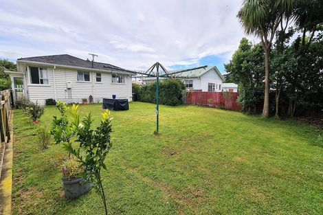 Photo of property in 18 Gisborne Terrace, Opunake, 4616
