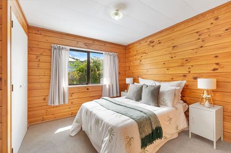 Photo of property in 33 Hindmarsh Street, Johnsonville, Wellington, 6037