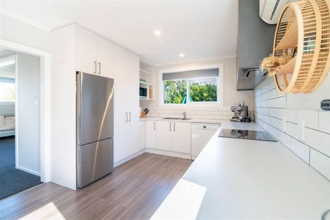 Photo of property in 12 Farrington Avenue, Bishopdale, Christchurch, 8053