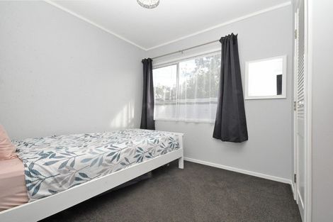 Photo of property in 19 Mckinley Road, Sunnyvale, Auckland, 0612
