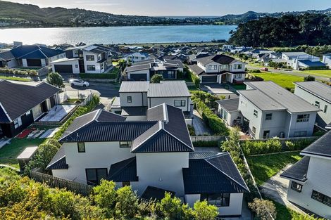 Photo of property in 29a Waitaria Terrace, Aotea, Porirua, 5024