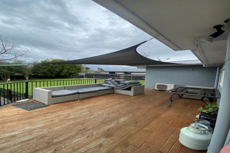 Photo of property in 14 Lewis Place, Highbury, Palmerston North, 4412