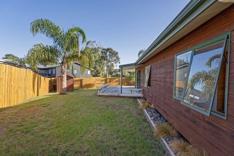 Photo of property in 214 Matarangi Drive, Matarangi, Whitianga, 3592