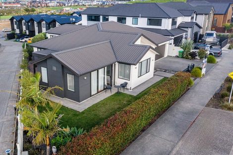 Photo of property in 3 Keel Street, Long Bay, Auckland, 0630