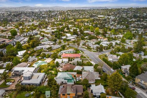 Photo of property in 85 Glengarry Road, Glen Eden, Auckland, 0602
