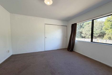 Photo of property in 2/20 Eulogy Place, Randwick Park, Auckland, 2105