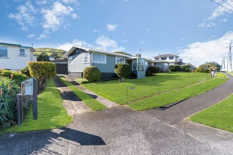 Photo of property in 109 Wallace Road, Mangere Bridge, Auckland, 2022