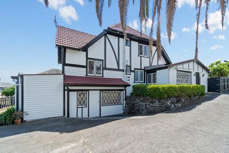 Photo of property in 41 Quadrant Road, Onehunga, Auckland, 1061