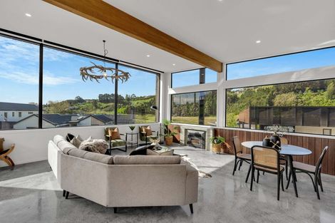 Photo of property in 13 Round Hill Rise, Cracroft, Christchurch, 8022