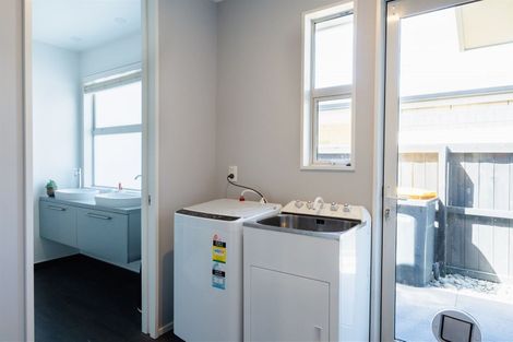 Photo of property in 45 Westpark Drive, Burnside, Christchurch, 8053