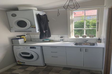 Photo of property in 16 York Street, Moera, Lower Hutt, 5010